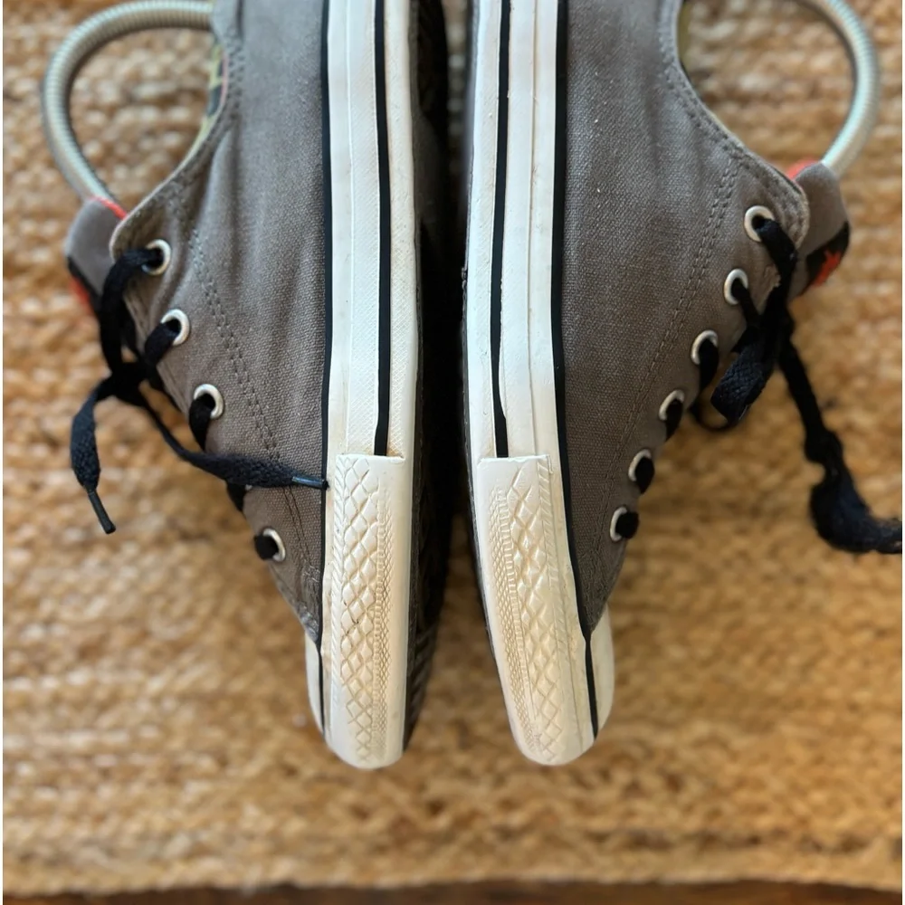 Converse All Star‎ Shoes Gray orange  Camo Lace Up Sneakers Sz 4 Youth Jr…